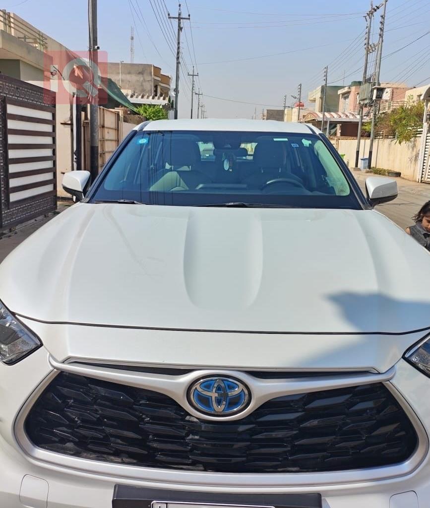 تۆیۆتا هایلاندەر